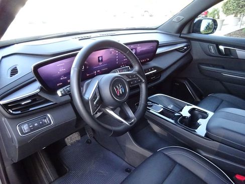 Certified 2025 Buick Enclave Sport Touring image 15