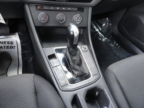 Used 2019 Volkswagen Jetta R-Line image 13