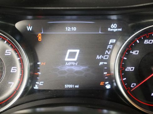 Used 2020 Dodge Charger SXT image 34