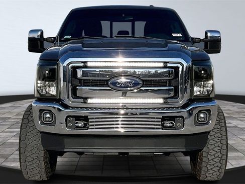 Used 2012 Ford F250 Lariat w/ Lariat Ultimate Pkg image 4