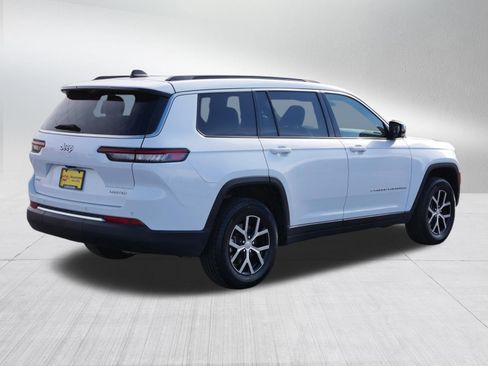 Used 2024 Jeep Grand Cherokee L Limited w/ Luxury Tech Group II AWD/4WD image 7
