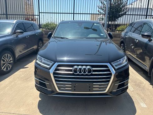 Used 2017 Audi Q7 3.0T Premium Plus w/ Premium Plus Package AWD/4WD image 2