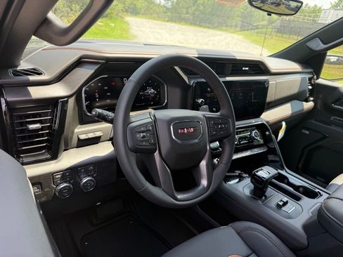 New 2026 GMC Sierra 1500 AT4 w/ AT4 Premium Package AWD/4WD image 3