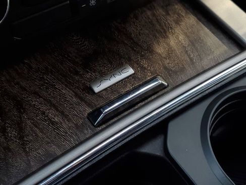 Certified 2017 Ford F250 Lariat w/ Chrome Package image 23