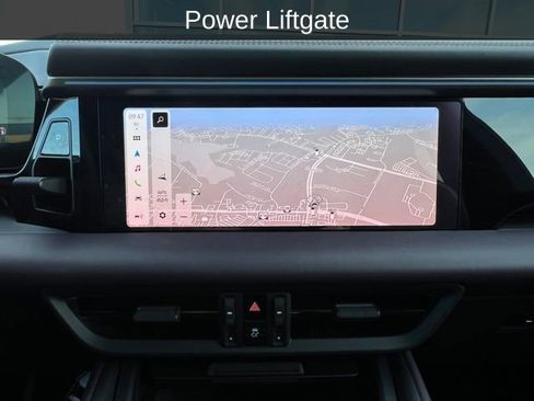 Used 2025 Porsche Macan 4 Electric image 7