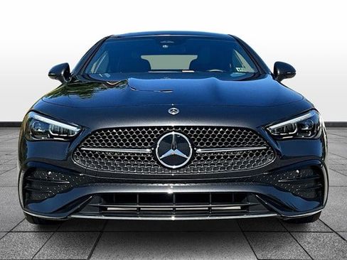 Certified 2025 Mercedes-Benz CLE 300 4MATIC Coupe image 3