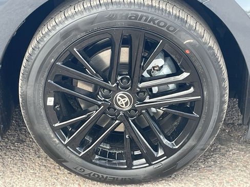 New 2026 Toyota Camry SE image 9