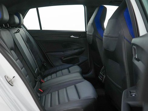 Used 2025 Volkswagen Golf AWD/4WD image 11