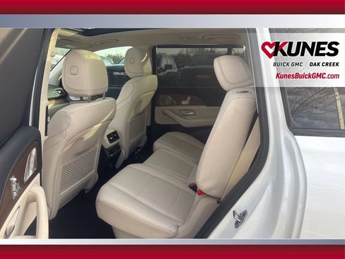 Used 2022 Mercedes-Benz GLS 450 4MATIC image 24