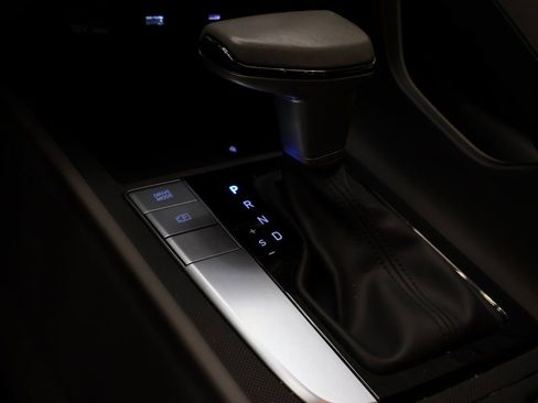 Used 2025 Hyundai Elantra Sport image 22