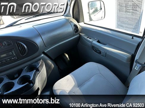 Used 2008 Ford E-350 and Econoline 350 XLT image 12