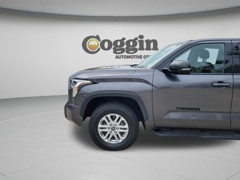Used 2023 Toyota Tundra SR5 w/ SR5 Premium Package AWD/4WD image 30