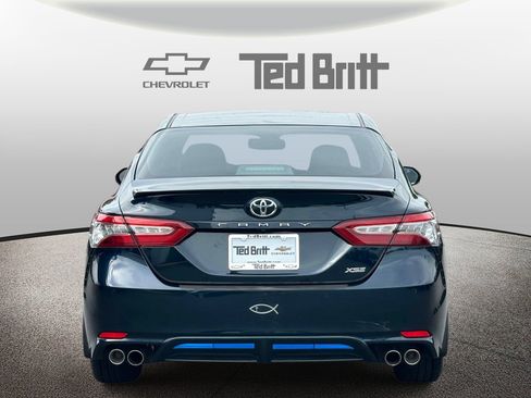 Used 2018 Toyota Camry XSE FWD image 5