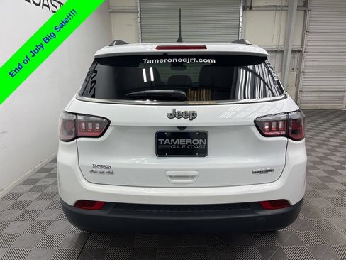 Used 2024 Jeep Compass Latitude AWD/4WD image 8