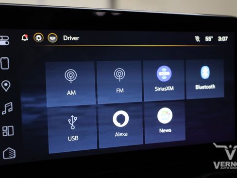 Used 2025 Chevrolet Equinox LT w/ Safety and Technology Package image 27