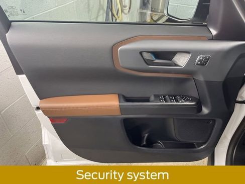 Used 2024 Ford Bronco Sport Outer Banks image 18