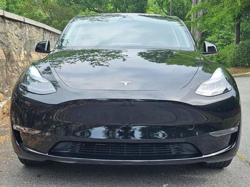 Used 2023 Tesla Model Y Long Range AWD/4WD image 6