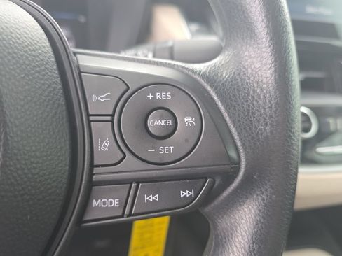 Used 2020 Toyota Corolla LE FWD image 20