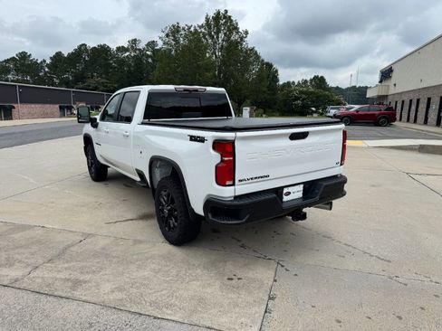 Used 2025 Chevrolet Silverado 2500 LT w/ Trail Boss Package AWD/4WD image 3