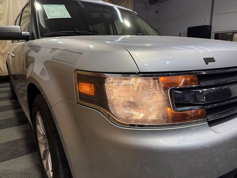 Used 2016 Ford Flex SE image 7