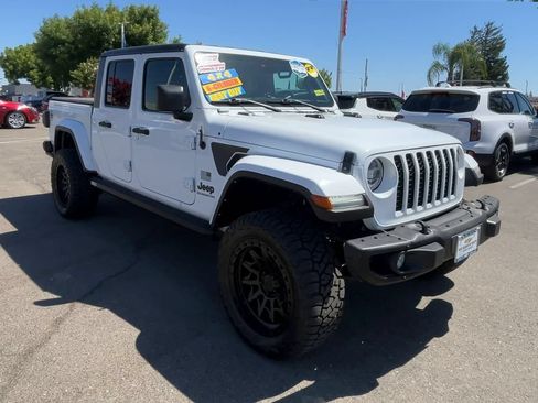 Used 2021 Jeep Gladiator Sport AWD/4WD image 1