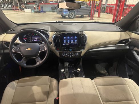Used 2023 Chevrolet Traverse LT FWD image 41