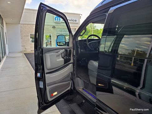 Used 2025 Chevrolet Express 2500 w/ Driver Convenience Package RWD image 41