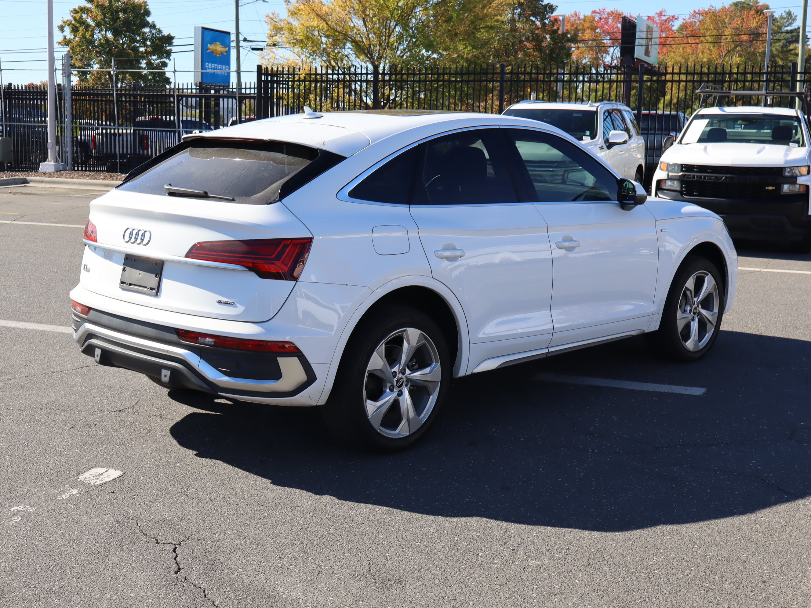 Used 2021 Audi Q5 2.0T Premium Plus w/ Premium Plus Package AWD/4WD image 10