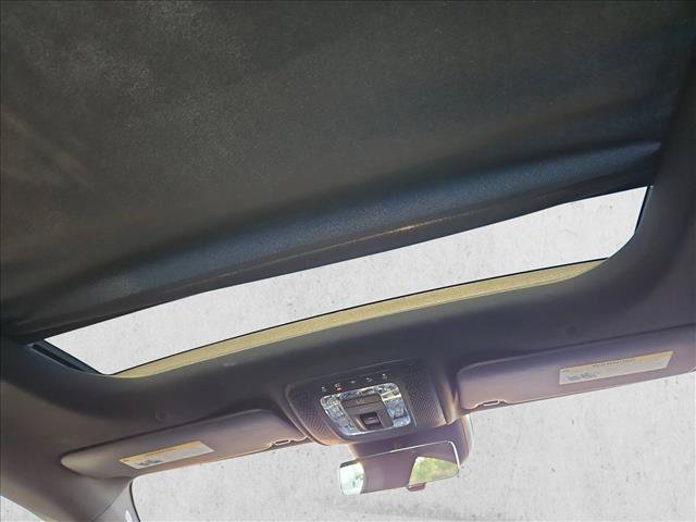 Used 2025 Mercedes-Benz CLA 250 image 21