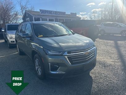 Used 2023 Chevrolet Traverse LT