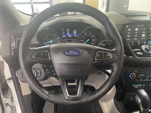 Used 2018 Ford Escape Titanium w/ Ford Safe & Smart Package AWD/4WD image 12