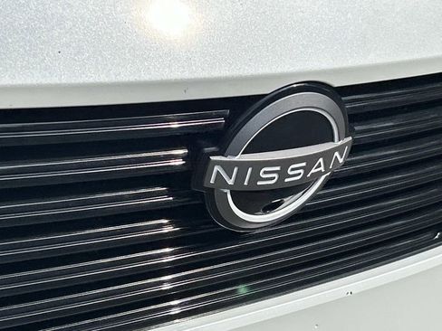 Certified 2025 Nissan Murano SV AWD/4WD image 11