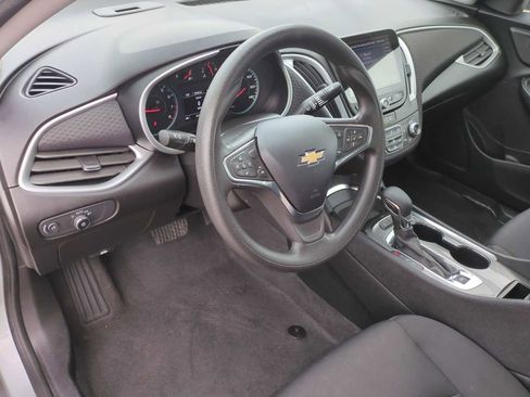 Used 2024 Chevrolet Malibu LT image 10