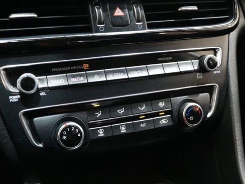 Used 2020 Kia Optima LX FWD image 28