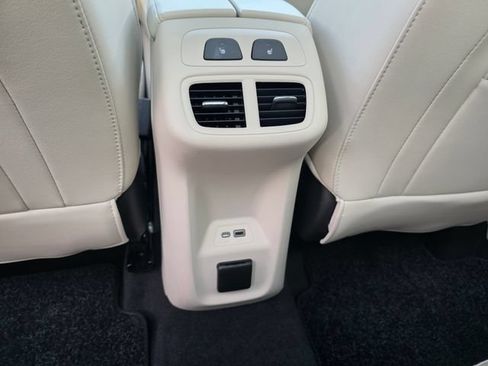 Used 2023 Buick Envision Avenir AWD/4WD image 21