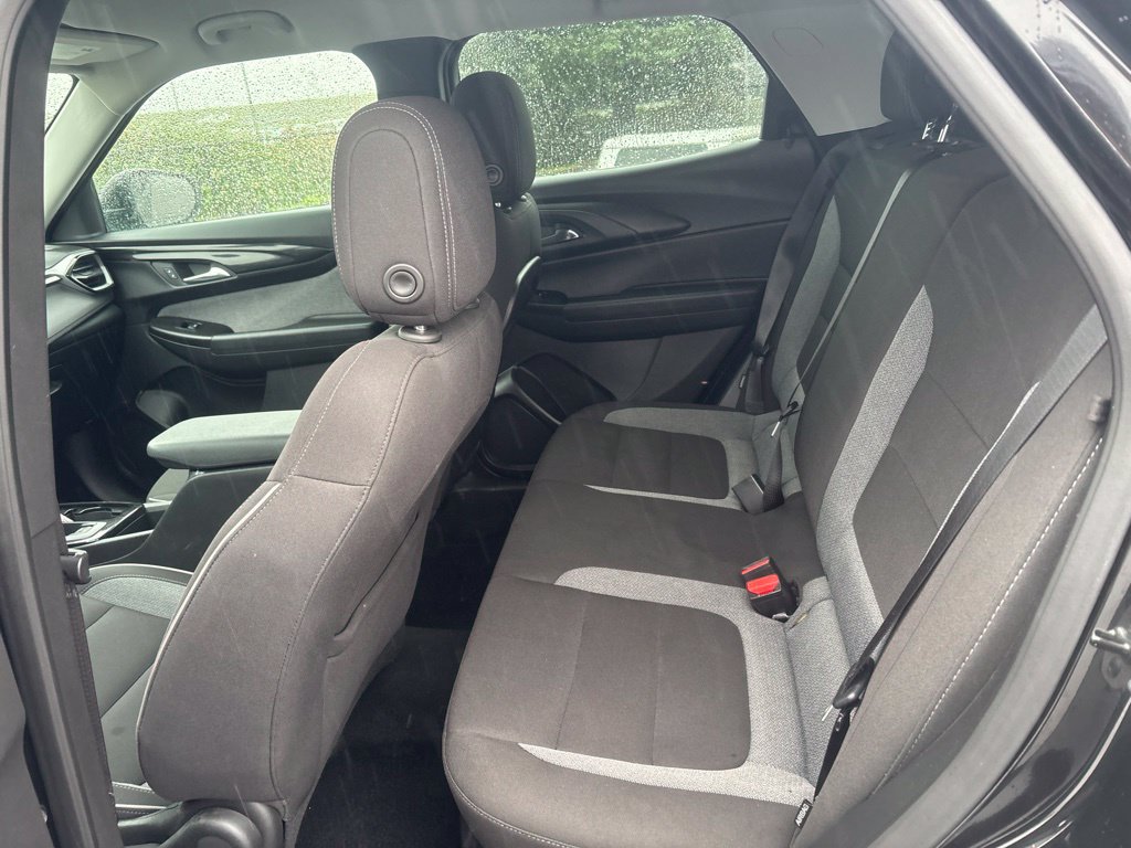 Used 2025 Chevrolet TrailBlazer LT AWD/4WD image 9