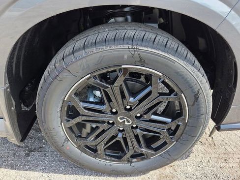 New 2026 INFINITI QX80 4WD w/ Sport Exterior Package image 9