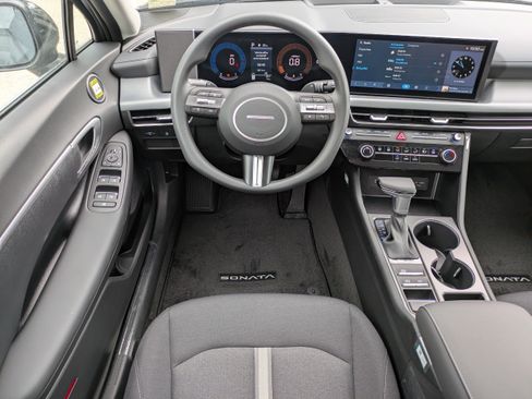 New 2026 Hyundai Sonata SE FWD image 16