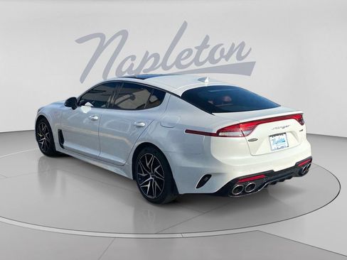 Used 2022 Kia Stinger GT-Line w/ Sun & Sound Package RWD image 6