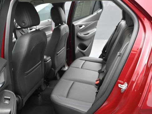 Used 2025 Buick Encore GX Sport Touring w/ Advanced Technology Package AWD/4WD image 17