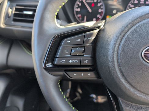 Used 2025 Subaru Ascent Bronze Edition image 18