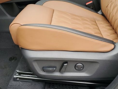 New 2026 Nissan Rogue Platinum image 13