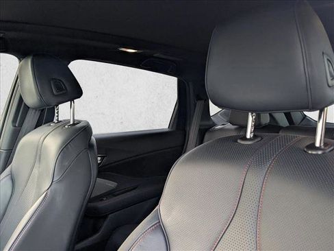 Used 2025 Acura RDX A-Spec image 6