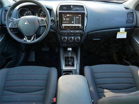 New 2025 Mitsubishi Outlander Sport SE image 7