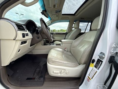 Used 2017 Lexus GX 460 Premium AWD/4WD image 12