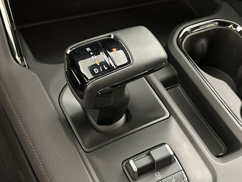 Used 2025 GMC Sierra 1500 AT4 w/ AT4 Premium Package image 16