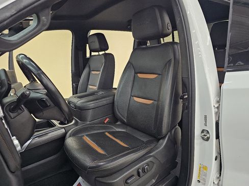 Used 2022 GMC Sierra 1500 AT4 w/ AT4 Premium Package image 17