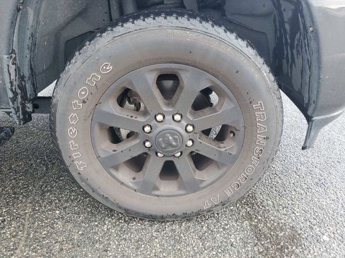 Used 2024 RAM 2500 Big Horn w/ Night Edition image 4