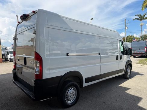 Used 2024 RAM ProMaster 2500 w/ Convenience Group FWD image 6