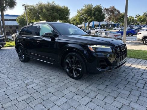 Used 2025 Audi Q7 3.0T Prestige w/ Prestige Package AWD/4WD image 16